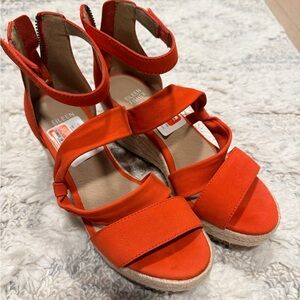Eileen Fisher Bright Orange Strappy Espadrille Wedge Sandals
